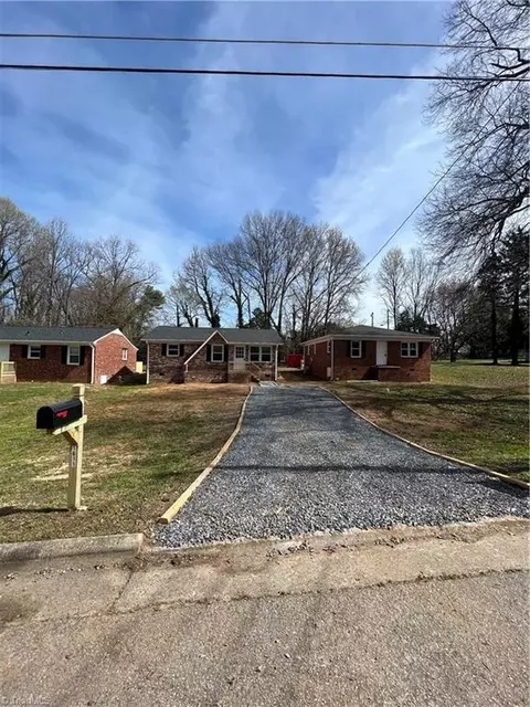 1611 Pershing St, High Point, NC 27260