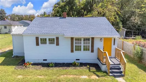 303 Camel St W, Greensboro, NC 27401