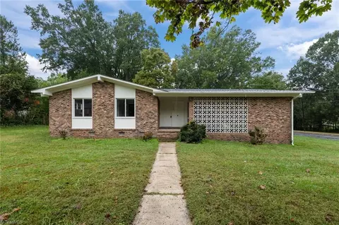 2400 Four Seasons Blvd, Greensboro, NC 27407