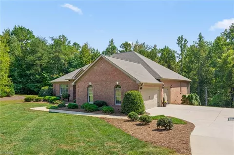 Exterior - 5995 Lacey Ct, Trinity, NC 27370 photo 3 of 9