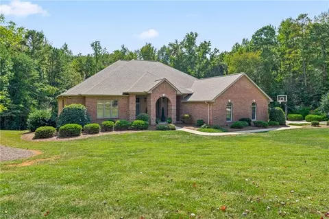 Exterior - 5995 Lacey Ct, Trinity, NC 27370 photo 5 of 9
