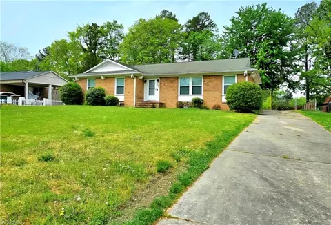 2404 Pine Lake Dr, Greensboro, NC 27407