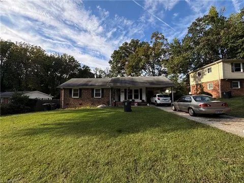 4116 Farmbrooke Dr, Greensboro, NC 27407