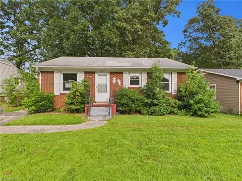 1505 Dorsey St, Greensboro, NC 27407