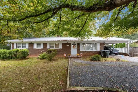 1933 Gold Hill Rd, Asheboro, NC 27203
