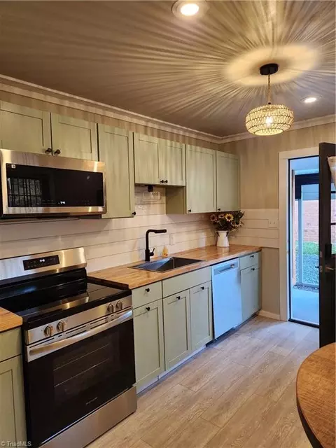 Kitchen - 209 Snider St, High Point, NC 27265 photo 4 of 5