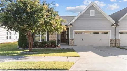 2016 Owls Roost Rd, Winston Salem, NC 27127