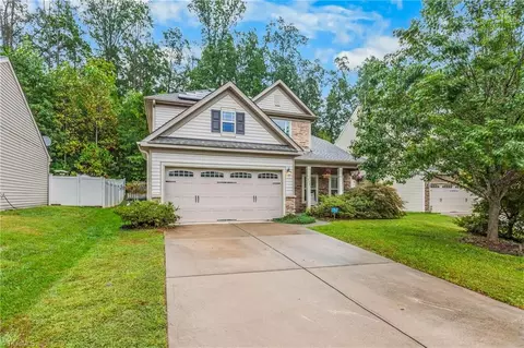 2645 Chari Park Ln, Walkertown, NC 27051