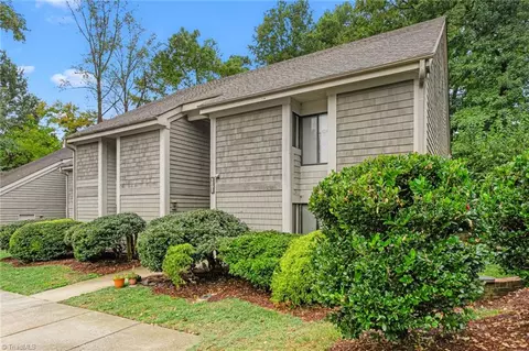 1502 Benjamin Pkwy #B, Greensboro, NC 27408