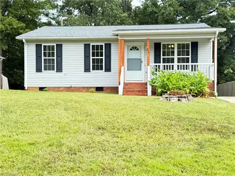 807 Central Ct, High Point, NC 27260