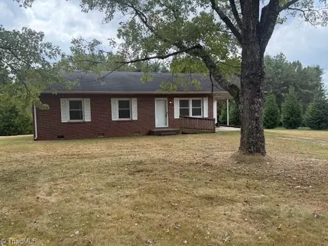 1325 Mining School Rd, State Road, NC 28676