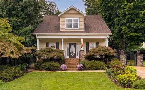 856 Fenimore St, Winston Salem, NC 27103