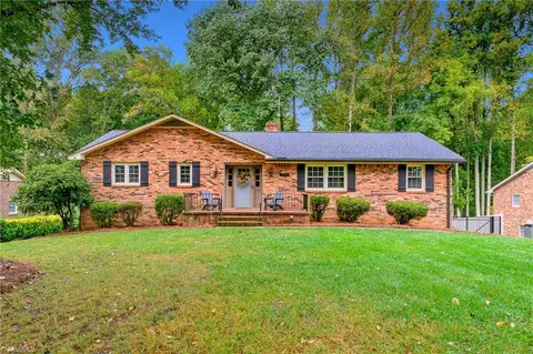 1930 Meadow Glen Ln, Winston Salem, NC 27127