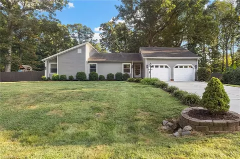 7186 Shagbark Dr, Kernersville, NC 27284