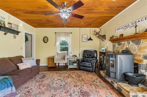 Living - 6842 Welborn Rd, Trinity, NC 27370 photo 3 of 3