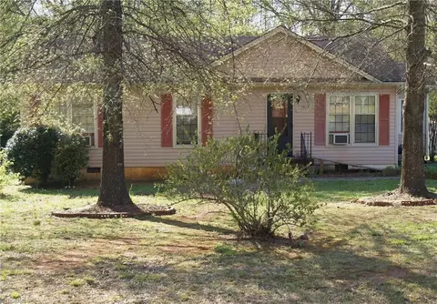 1872 Bethania Rural Hall Rd, Winston Salem, NC 27106
