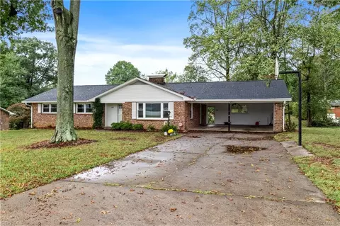 162 Midpines Dr, Winston Salem, NC 27127