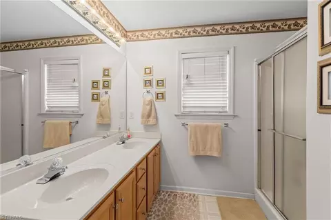 1016 Tesh Ct, High Point, NC 27265 photo 18