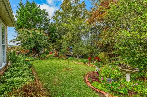 1016 Tesh Ct, High Point, NC 27265 photo 28