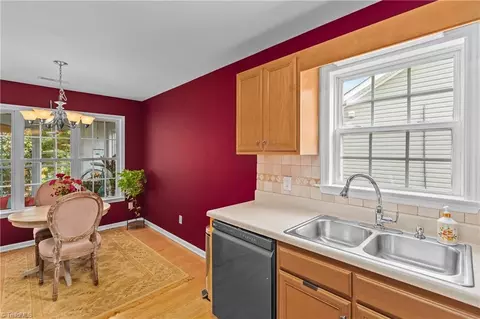 1016 Tesh Ct, High Point, NC 27265 photo 14