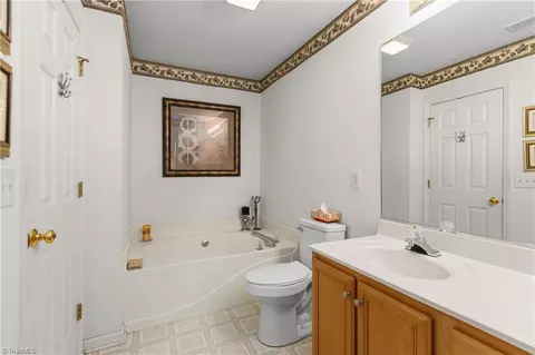 1016 Tesh Ct, High Point, NC 27265 photo 19