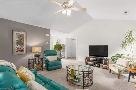 1016 Tesh Ct, High Point, NC 27265 photo 8