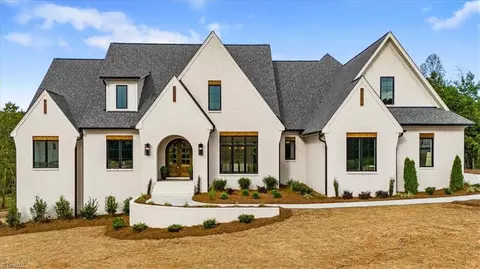 7535 Shadow Creek Dr, Summerfield, NC 27358