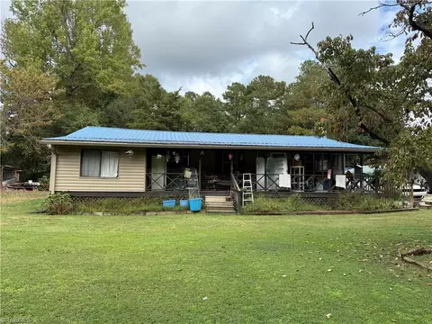 245 Hanks Loop Rd, Pittsboro, NC 27312