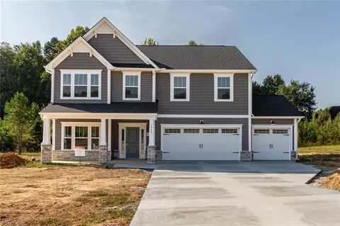 5962 Holder Rd #1011, Clemmons, NC 27012