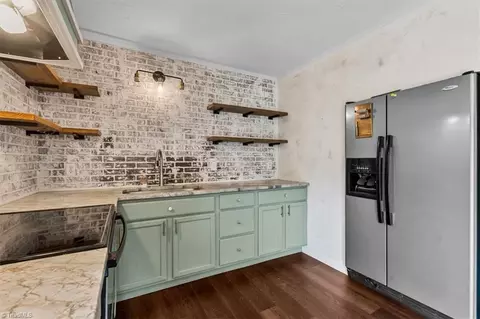 Kitchen - 4727 Meadowbrook Dr, Trinity, NC 27370 photo 2 of 3