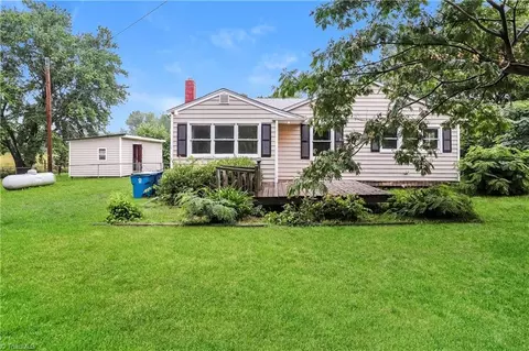 210 Clapp Farms Rd, Greensboro, NC 27405