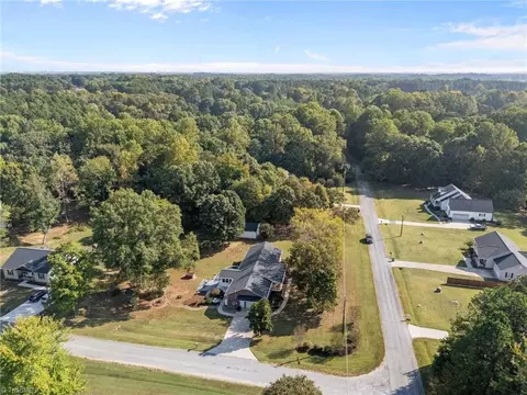 View/Area - 310 Jacobs Dr, Salisbury, NC 28144 photo 4 of 5