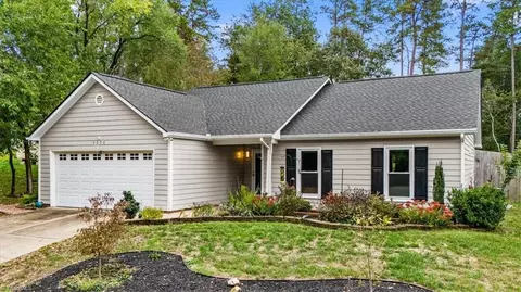 3256 Timberwolf Ave, High Point, NC 27265
