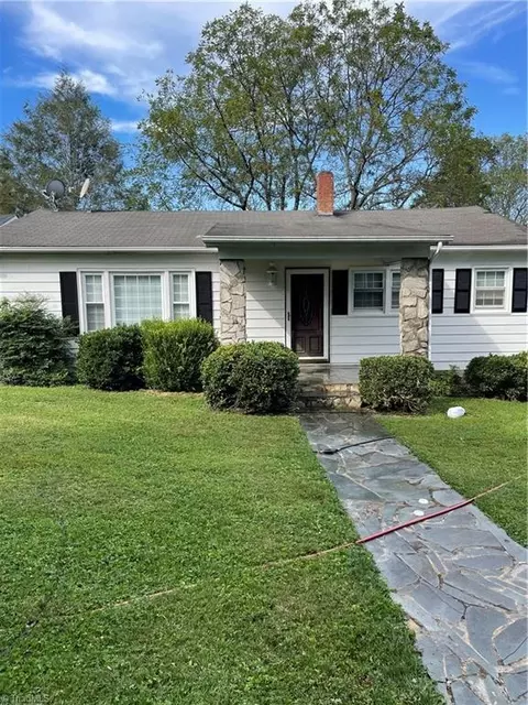 191 Circle St, Millers Creek, NC 28651