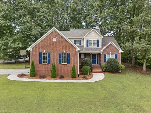 270 Shady Oak Trl, Clemmons, NC 27012