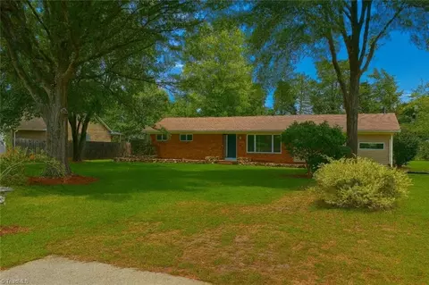 4000 Kim Dr, High Point, NC 27265