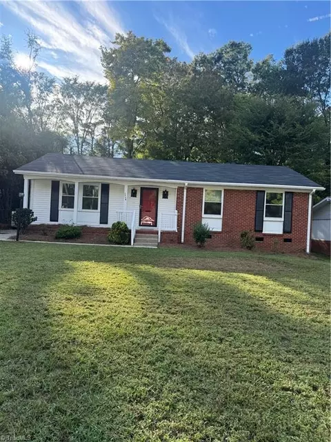 1714 Hannaford Rd, Greensboro, NC 27401