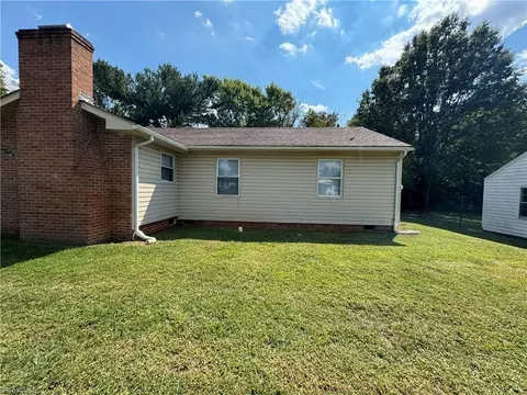 653 Clemson Cir, Winston Salem, NC 27107