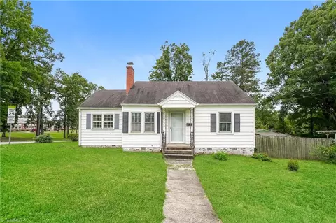 1701 Florida St W, Greensboro, NC 27403