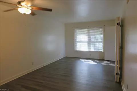 Living - 2890 Carriage Dr #L, Winston Salem, NC 27106 photo 1 of 1