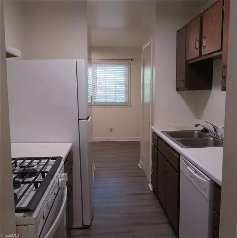 Kitchen - 2890 Carriage Dr #L, Winston Salem, NC 27106 photo 1 of 1