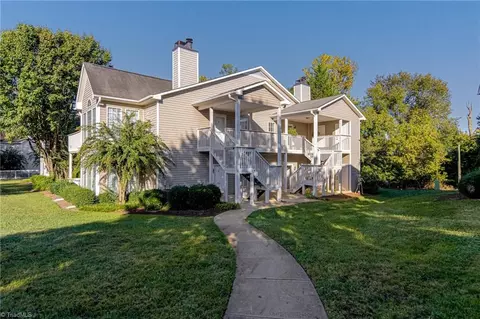 7324 Riverview Knoll Ct, Clemmons, NC 27012