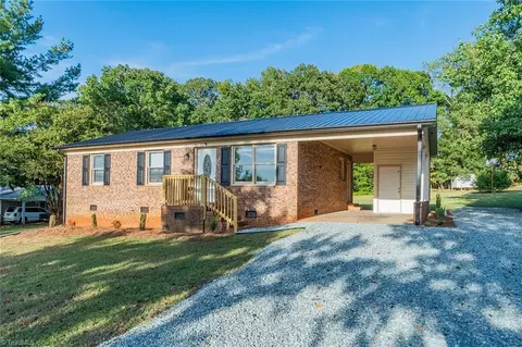 268 Raven Cir, Lexington, NC 27292