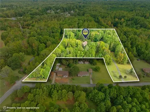 View/Area - 8324 Meadows Rd, Oak Ridge, NC 27310 photo 1 of 5