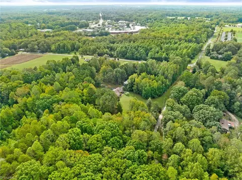 View/Area - 8324 Meadows Rd, Oak Ridge, NC 27310 photo 4 of 5