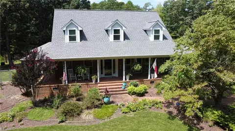 1319 Allred St E, Asheboro, NC 27203