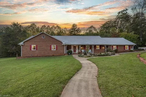 120 Buckhaven Ct, Rural Hall, NC 27045