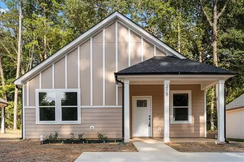 215 Division Ave, Salisbury, NC 28144