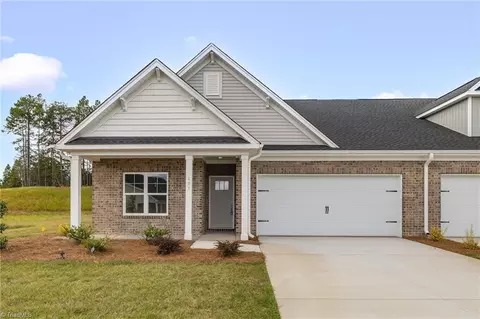 201 Creekside Ter, Clemmons, NC 27012