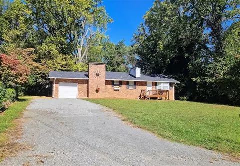 4009 Fargo Dr, Winston Salem, NC 27106